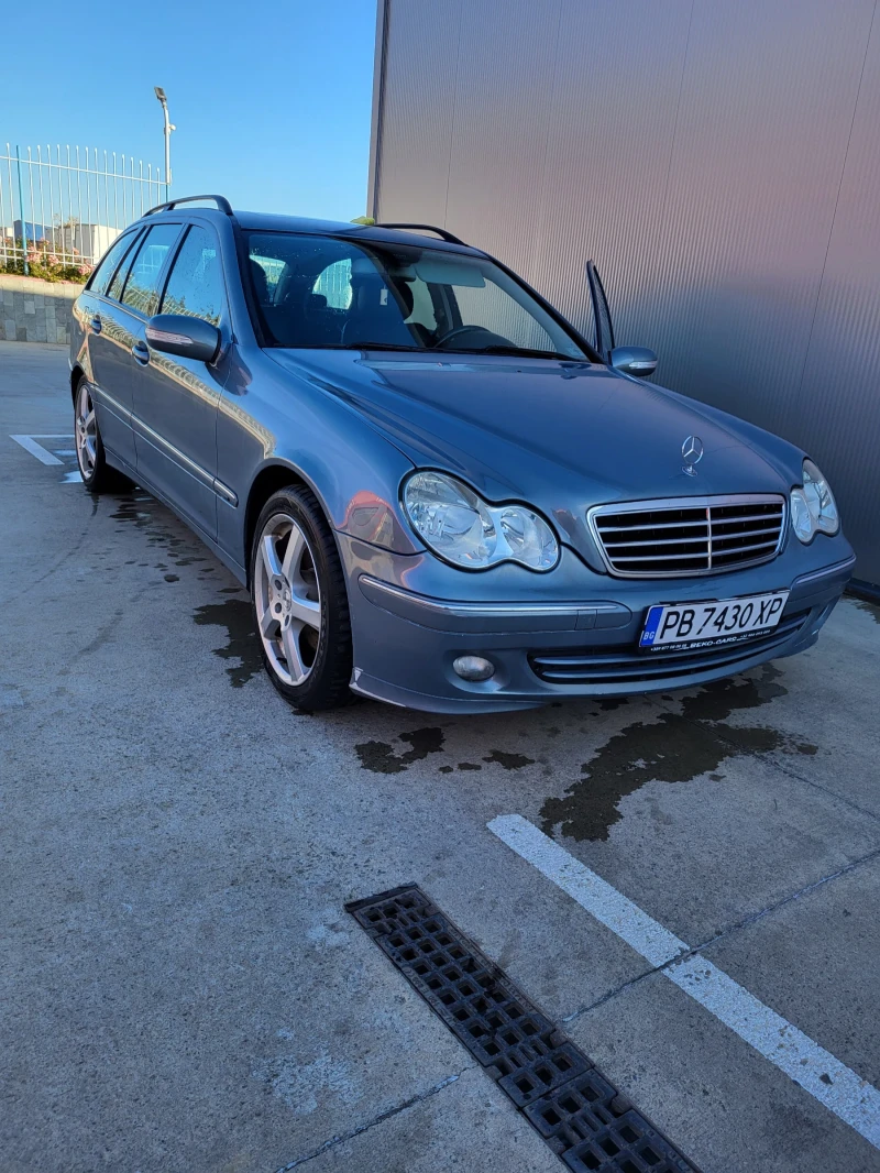 Mercedes-Benz C 220, снимка 7 - Автомобили и джипове - 47914393