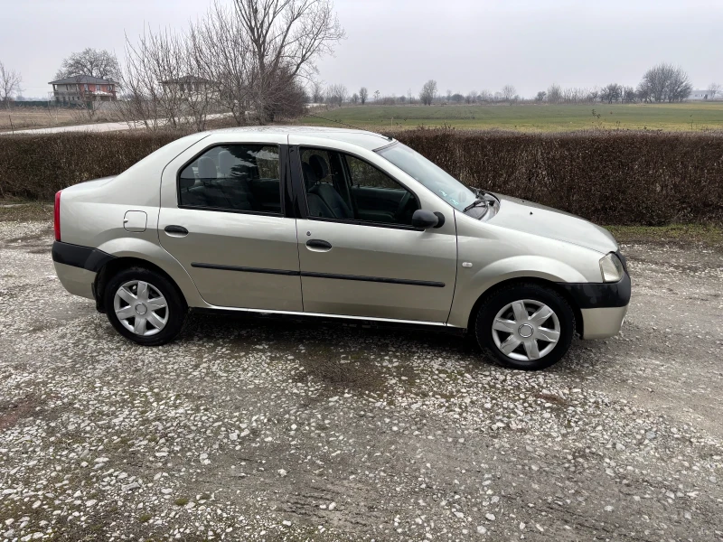 Dacia Logan, снимка 4 - Автомобили и джипове - 49285348