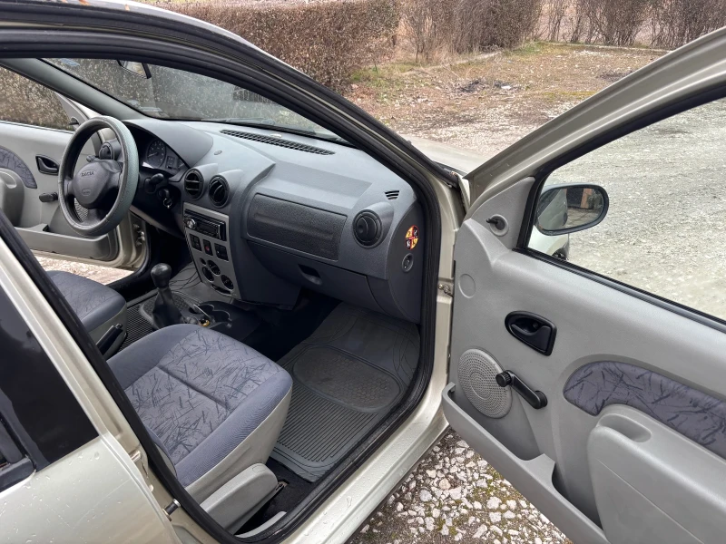 Dacia Logan 1.4, снимка 3 - Автомобили и джипове - 49285348