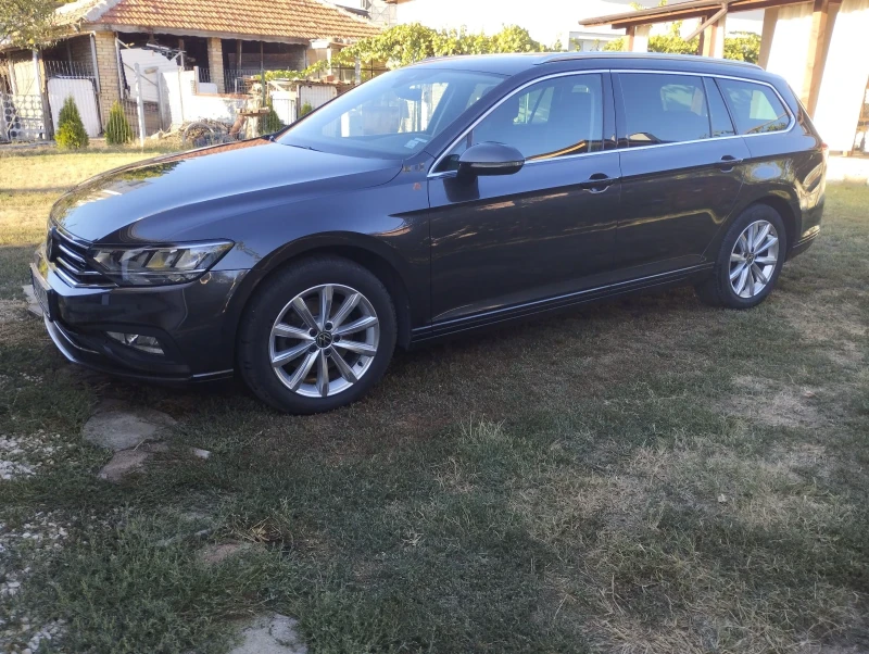 VW Passat 2.0TDI DSG, снимка 4 - Автомобили и джипове - 51526595
