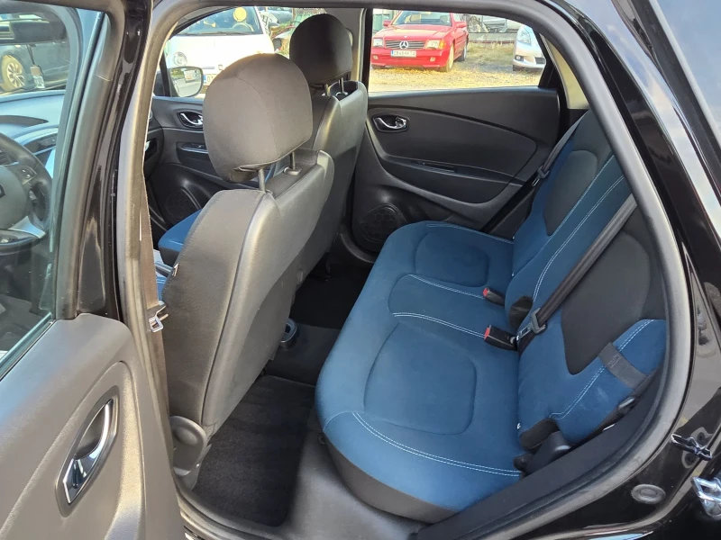 Renault Captur Evro6, navi, като нов , снимка 13 - Автомобили и джипове - 52068467