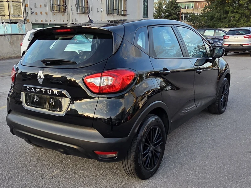 Renault Captur Evro6, navi, като нов , снимка 7 - Автомобили и джипове - 52068467