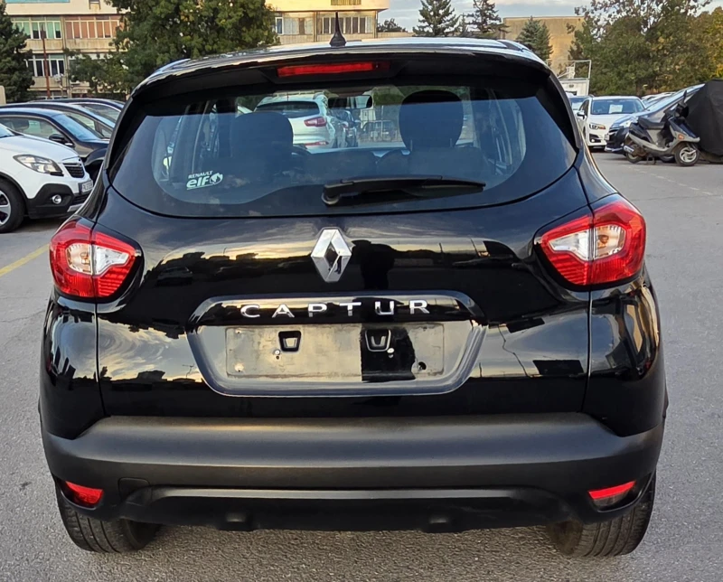 Renault Captur Evro6, navi, като нов , снимка 8 - Автомобили и джипове - 52068467