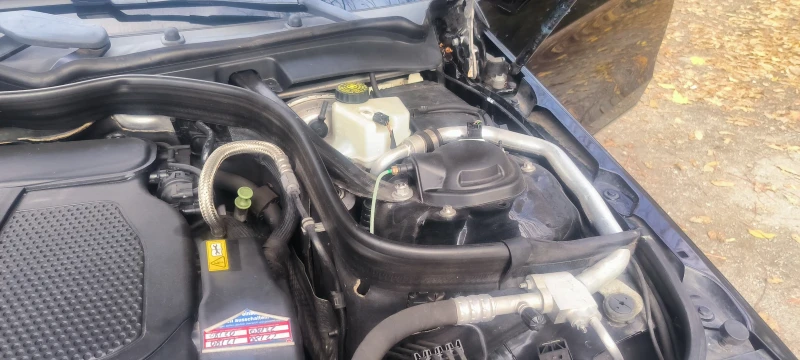 Mercedes-Benz E 300, снимка 8 - Автомобили и джипове - 52178938