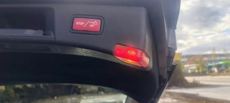 Mercedes-Benz E 300, снимка 5 - Автомобили и джипове - 52178938