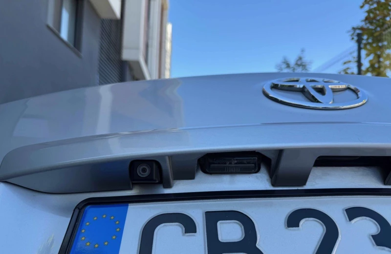 Toyota Avensis T27, automatic, снимка 14 - Автомобили и джипове - 52353211