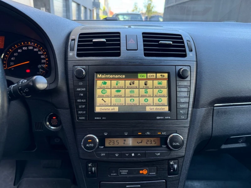 Toyota Avensis T27, automatic, снимка 10 - Автомобили и джипове - 52353211