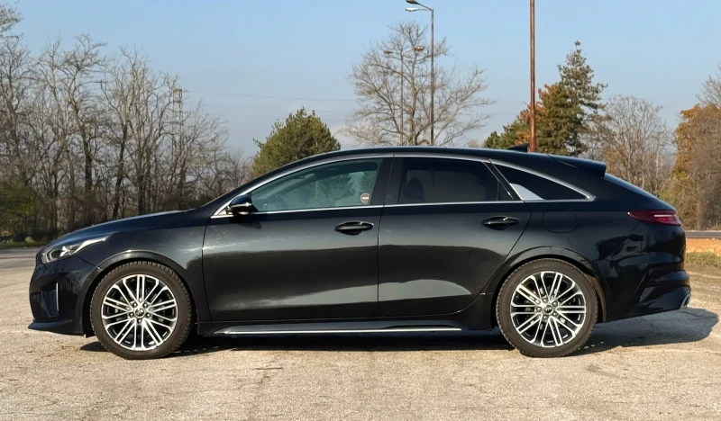 Kia Pro ceed 1.6 CRDI, снимка 3 - Автомобили и джипове - 52816074