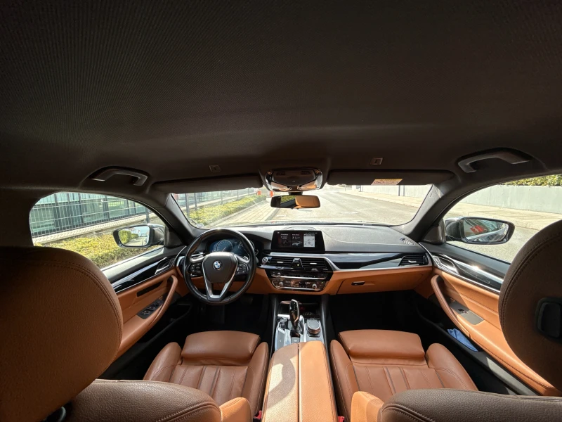 BMW 530 xDrive // Adaptive LED // Harman-Kardon, снимка 10 - Автомобили и джипове - 53023550