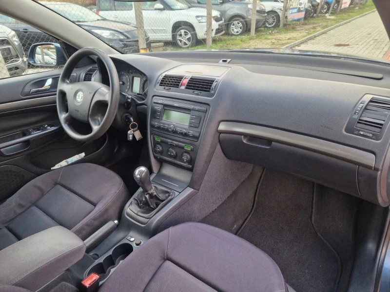 Skoda Octavia 2.0 /140 к.с, снимка 14 - Автомобили и джипове - 53051355
