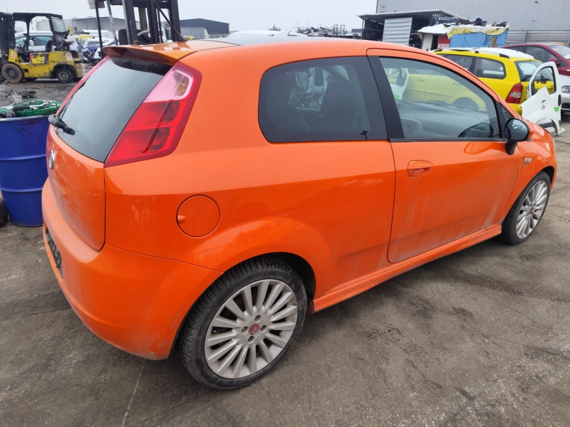 Fiat Punto 1.4 - Turbo, снимка 4 - Автомобили и джипове - 53355646