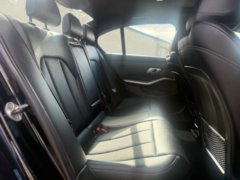 BMW 330 АвтоКредит* (ЦЕНА ДО БГ), снимка 13 - Автомобили и джипове - 53563099