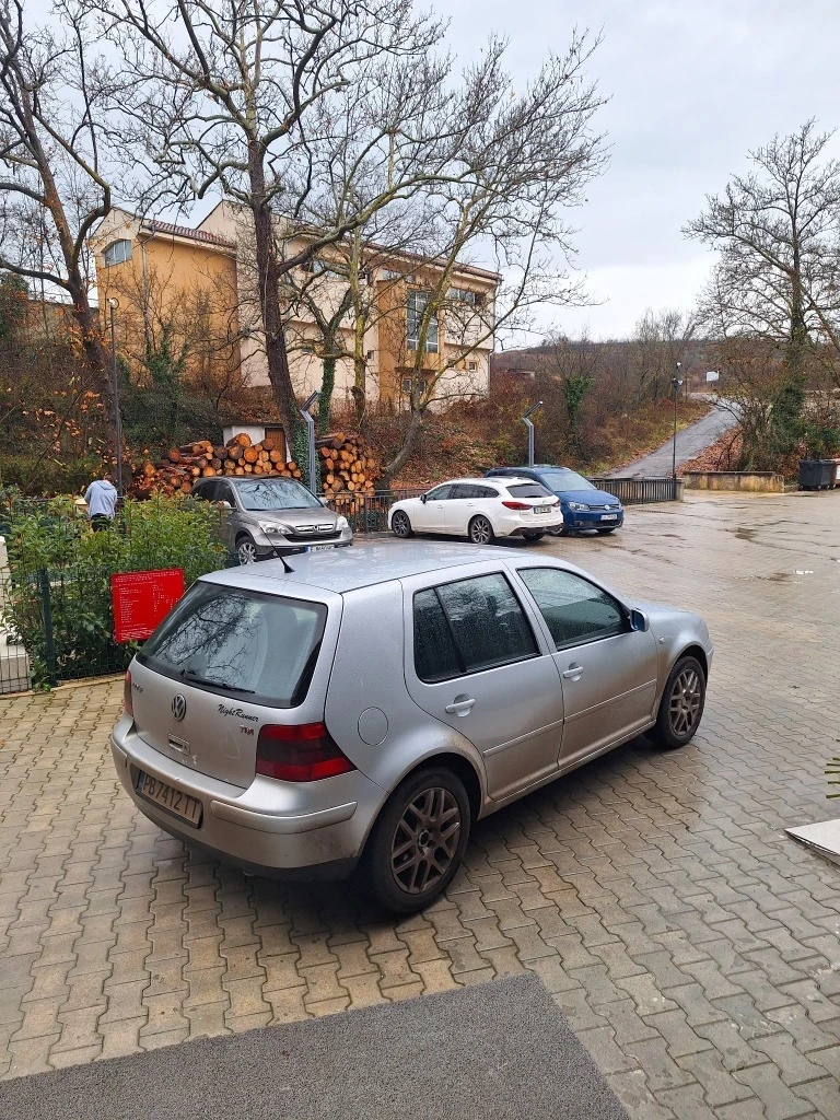VW Golf 1.9 TDI 116, снимка 3 - Автомобили и джипове - 54229478