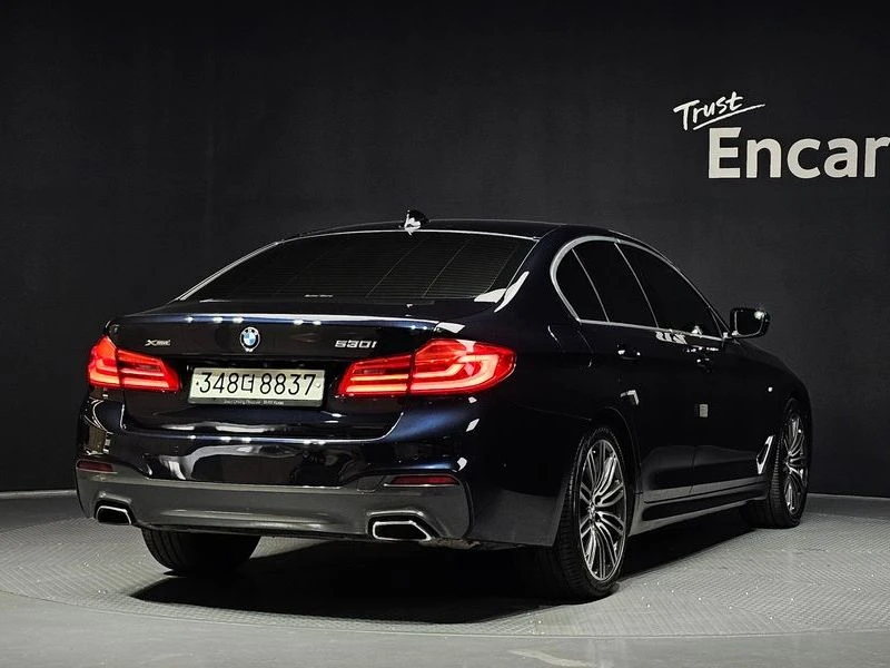 BMW 530 530i xDrive M Sport Package Plus| 252к.с.| ВКЛ.ТЕХ, снимка 2 - Автомобили и джипове - 55441246