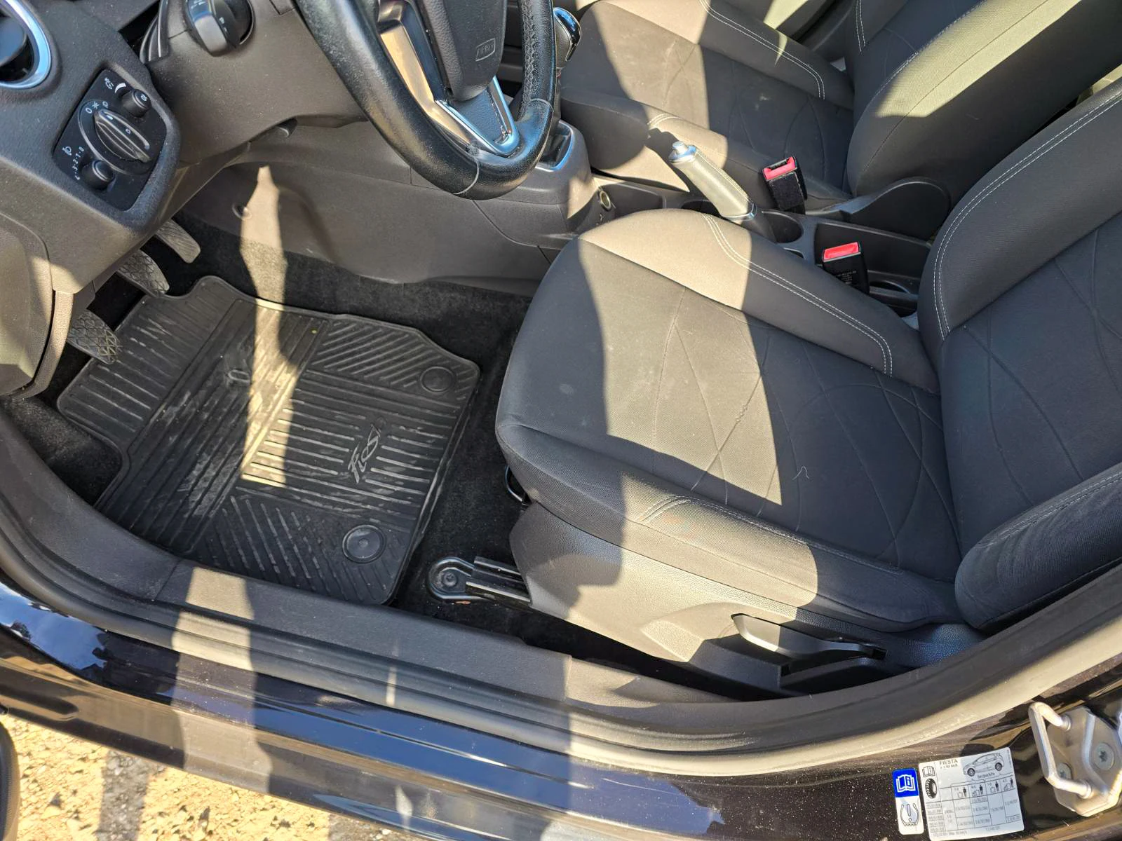 Ford Fiesta 1.5 TDCI 95hp - изображение 10