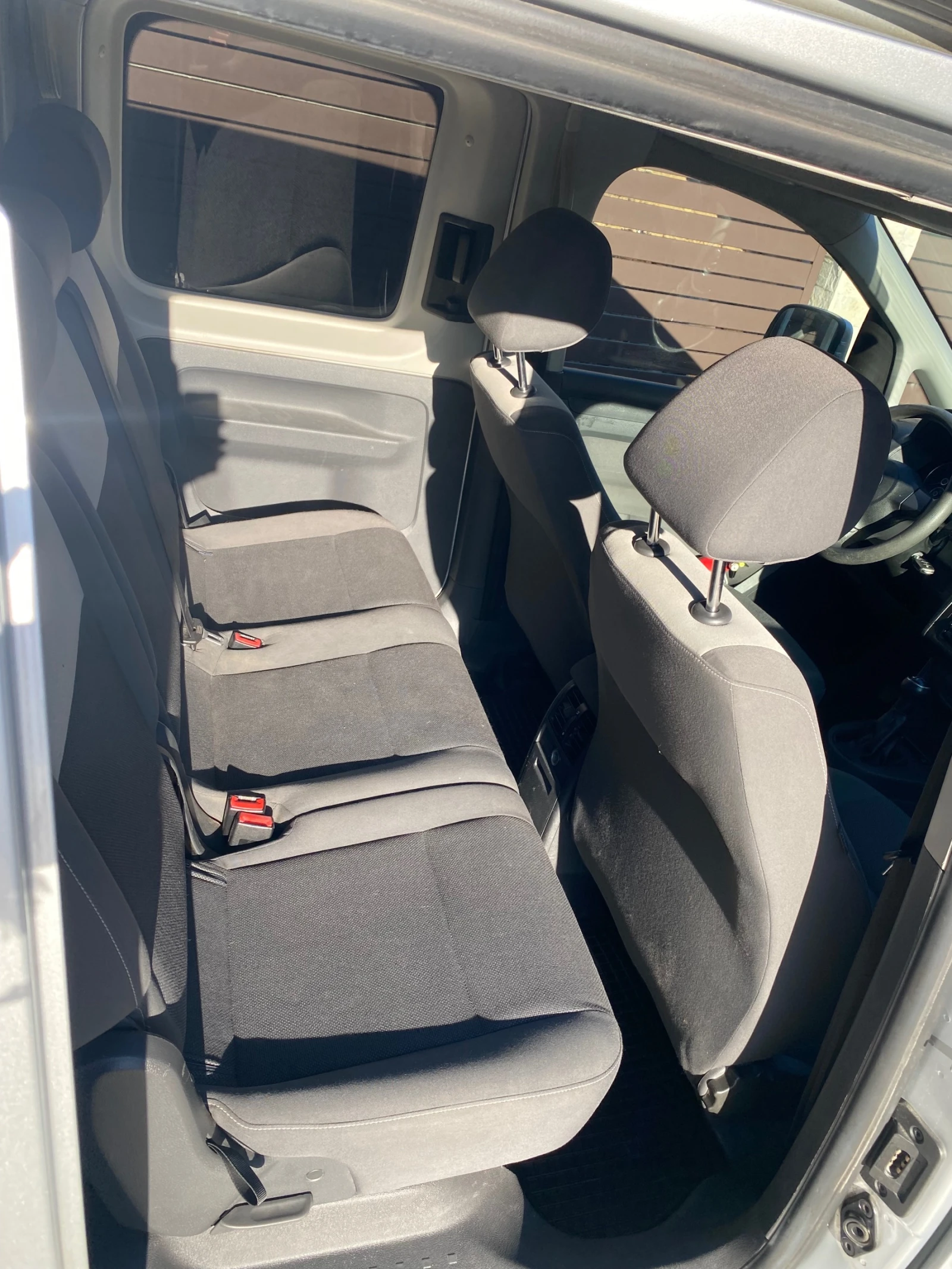 VW Caddy N1 - изображение 10