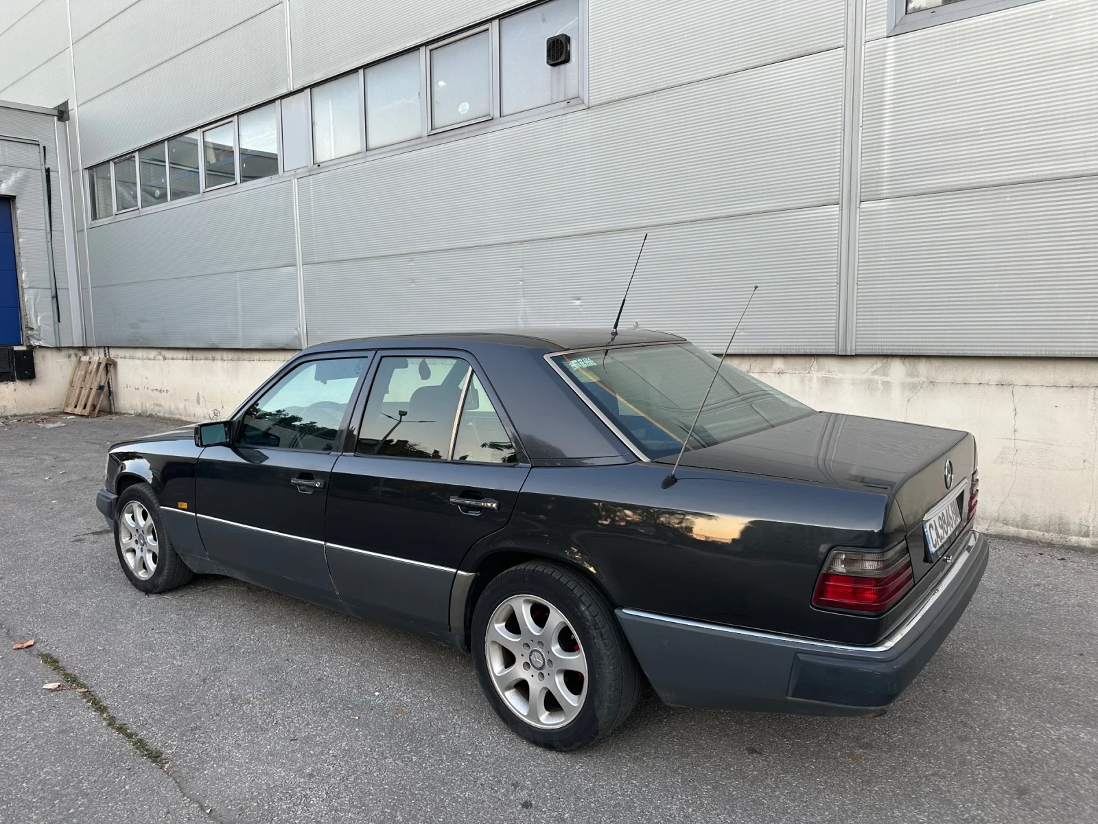 Mercedes-Benz E 250  - изображение 3