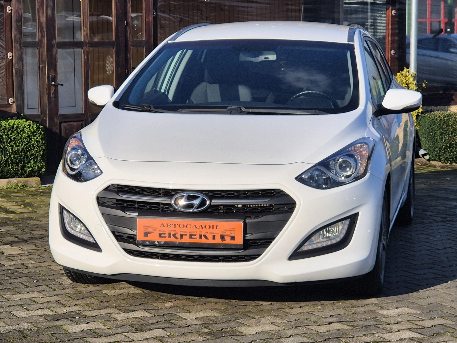 Hyundai I30 1.6 диз 110к.с. - изображение 3