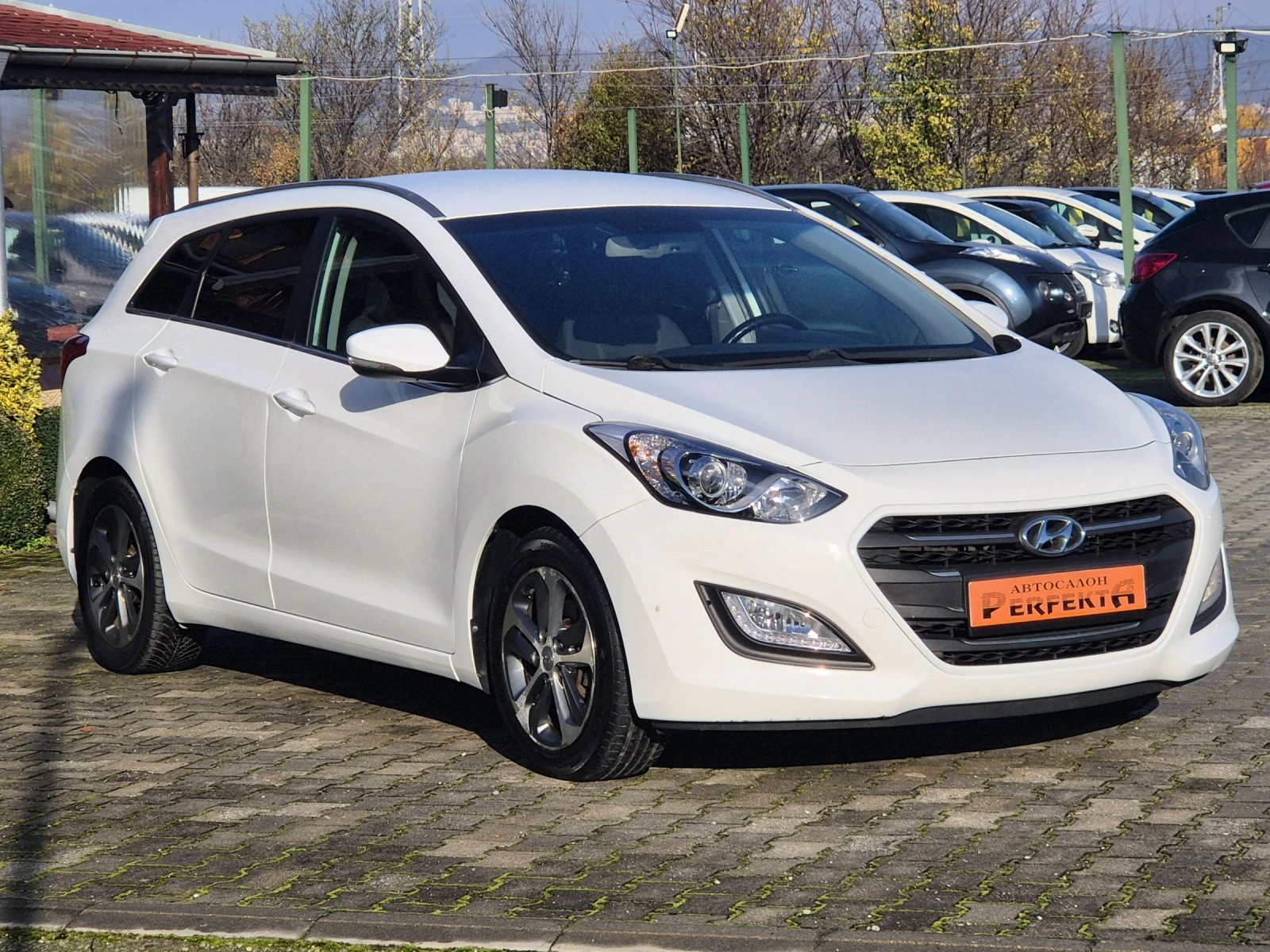 Hyundai I30 1.6 диз 110к.с. - изображение 5