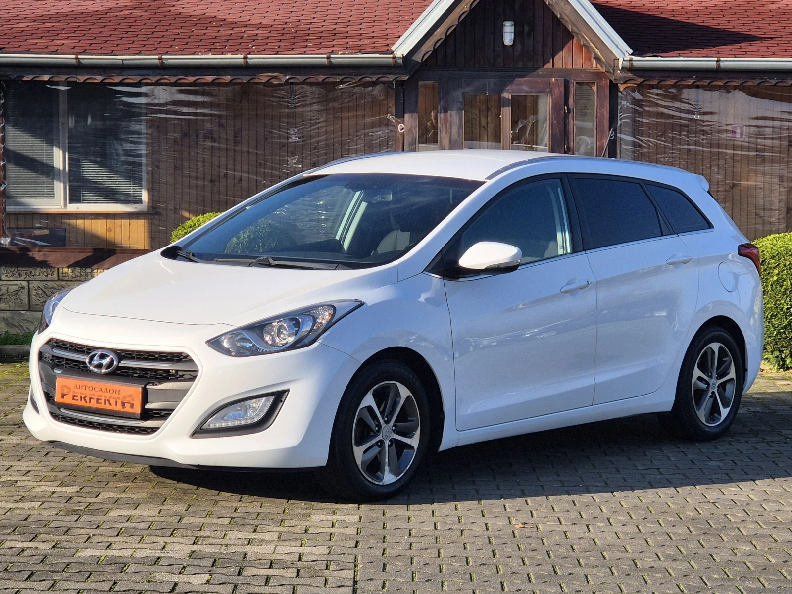Hyundai I30 1.6  110.. | Mobile.bg   1