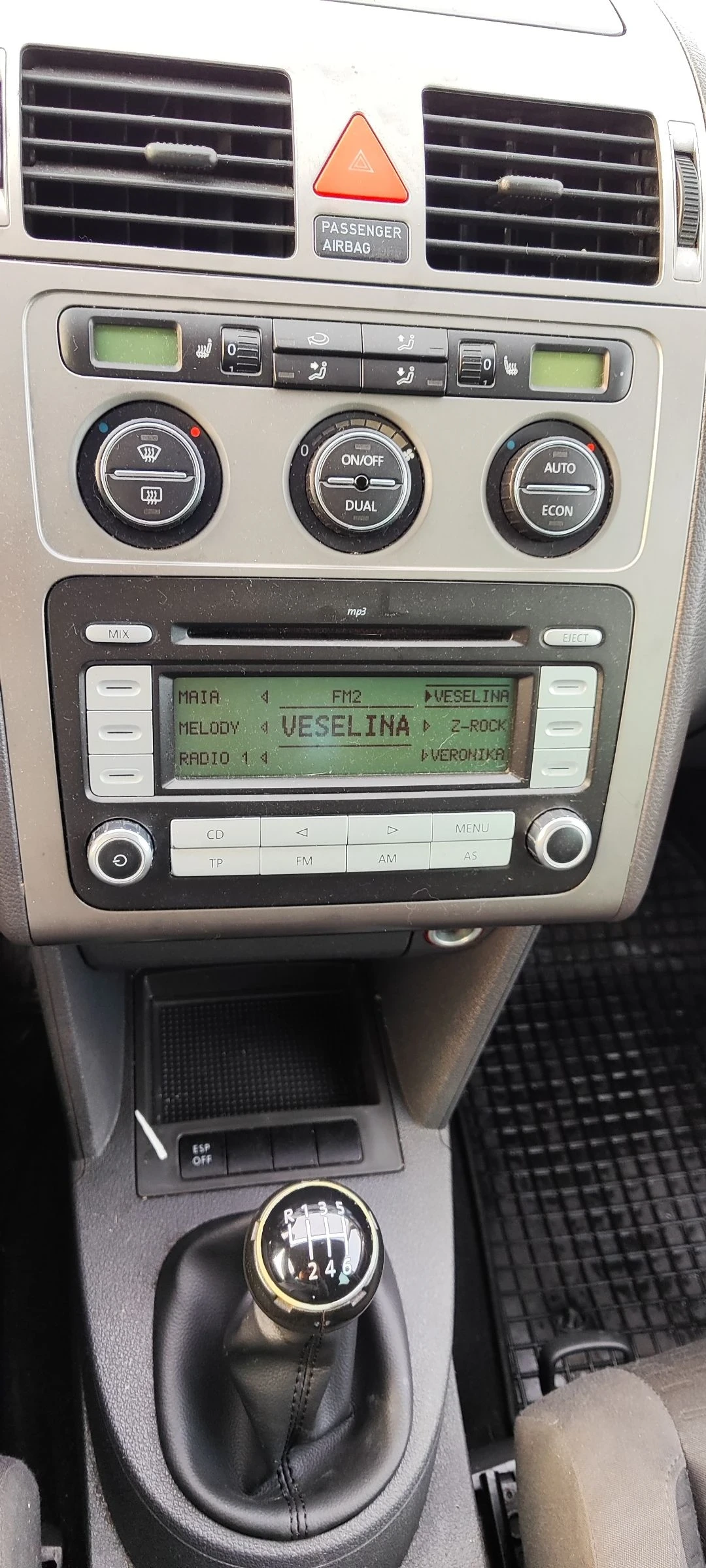 VW Touran 105к 6 скорости - изображение 5