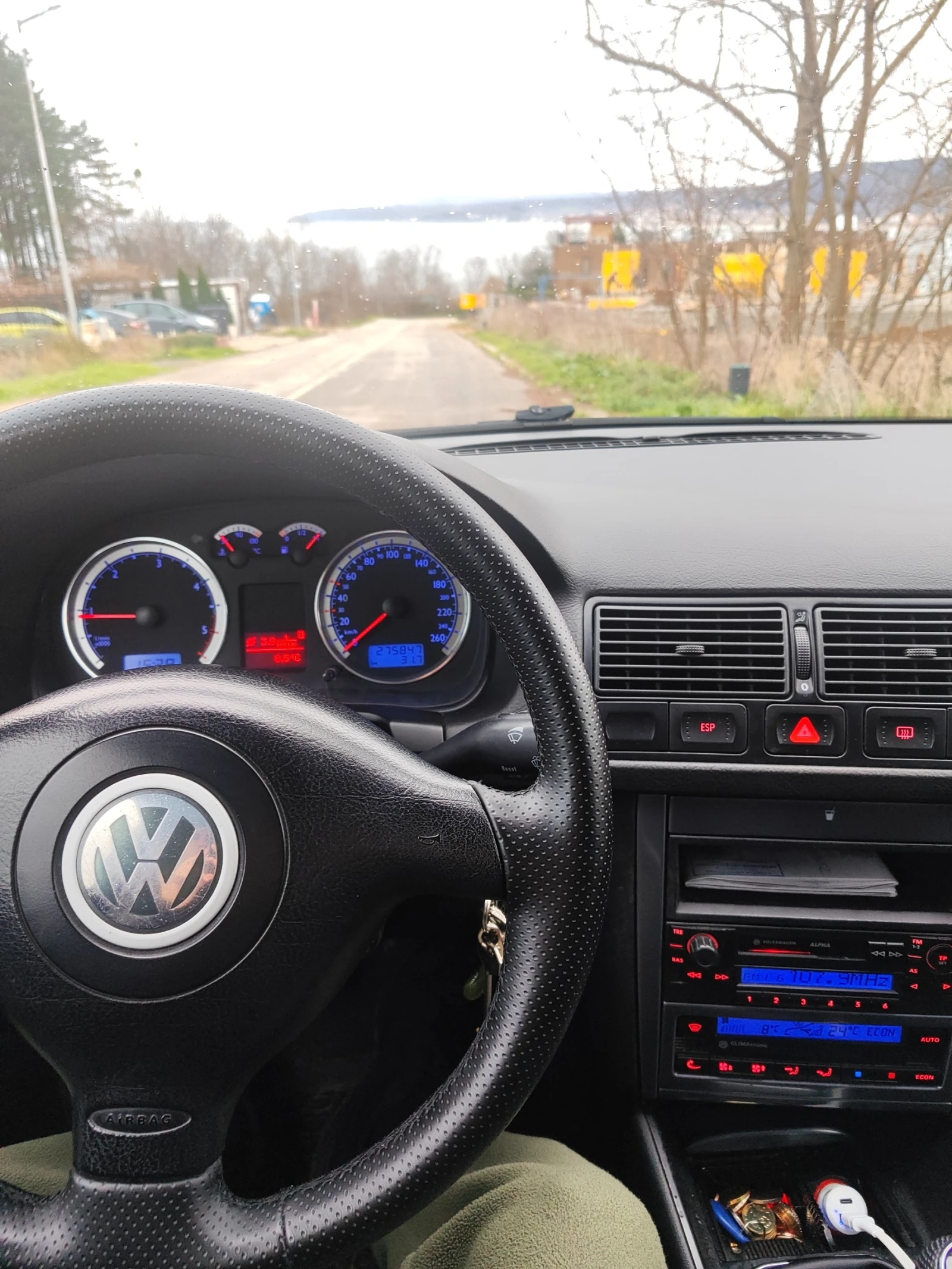 VW Golf 1.9 - изображение 8