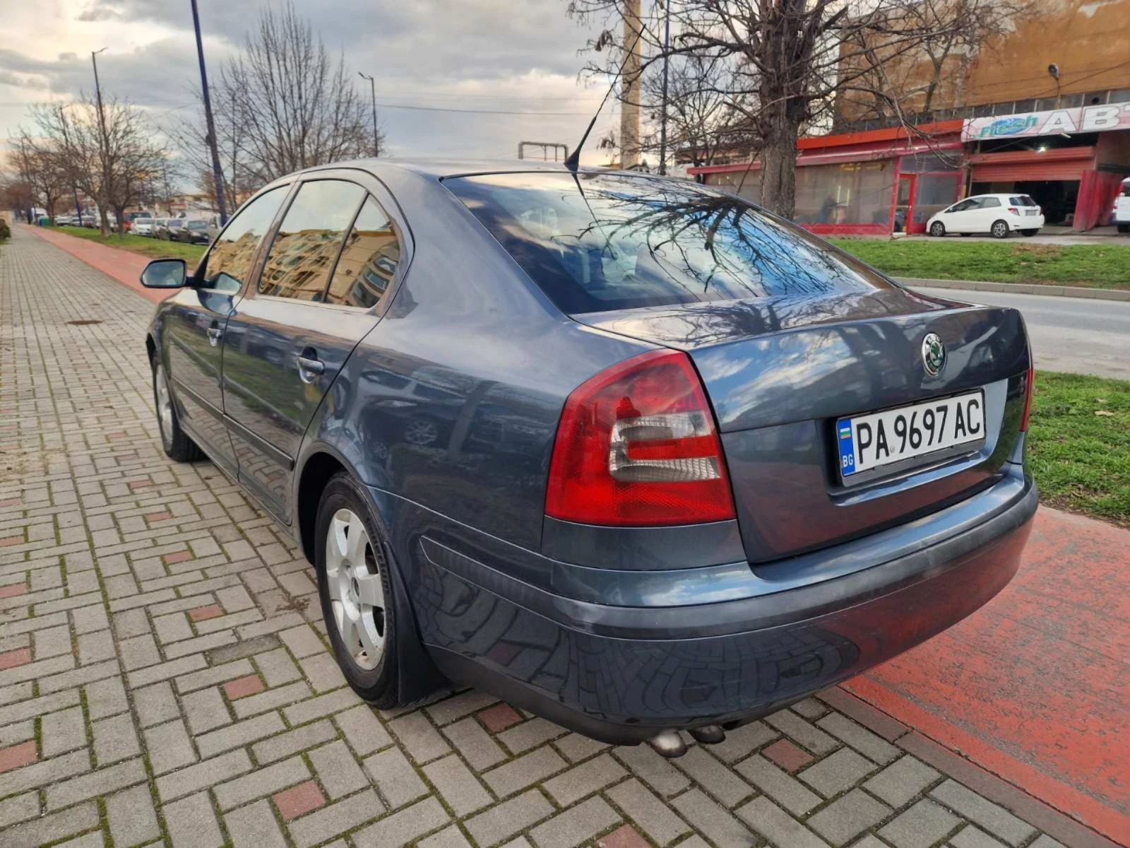 Skoda Octavia 2.0 /140 к.с - изображение 6