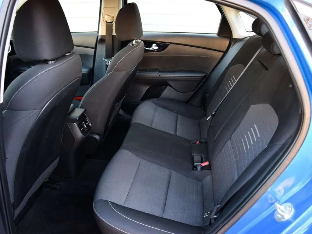 Kia Forte 2.0L | Sunroof | Heated Seats | Wireless | Mobile.bg � ����������� 12
