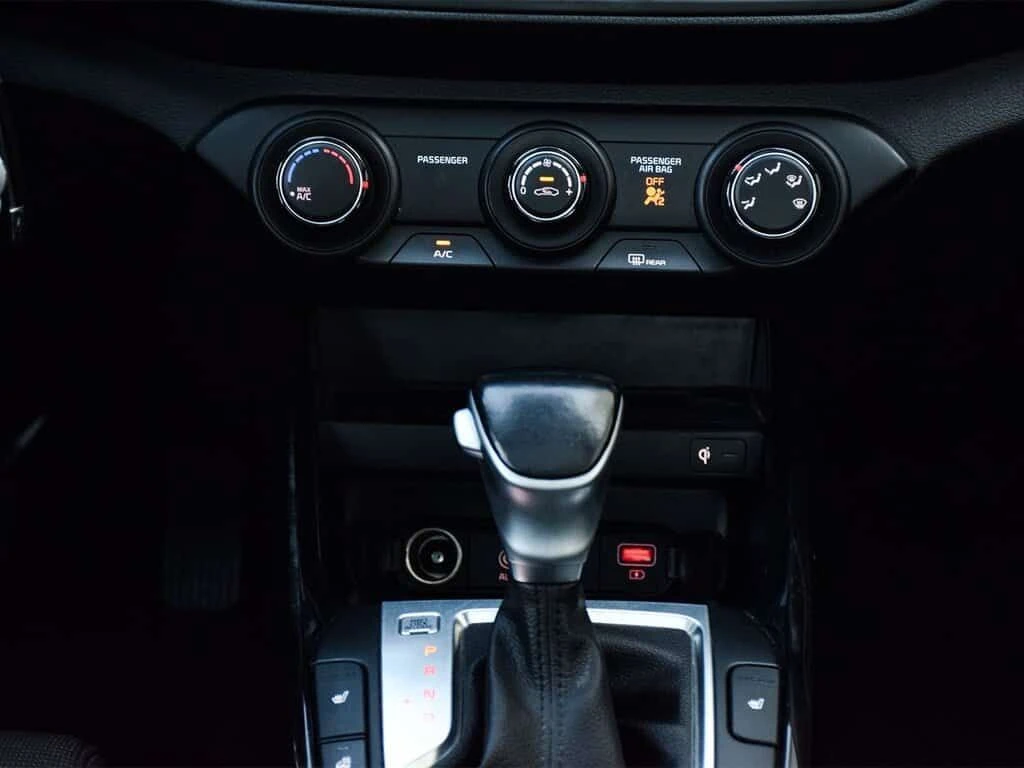 Kia Forte 2.0L | Sunroof | Heated Seats | Wireless | Mobile.bg � ����������� 15