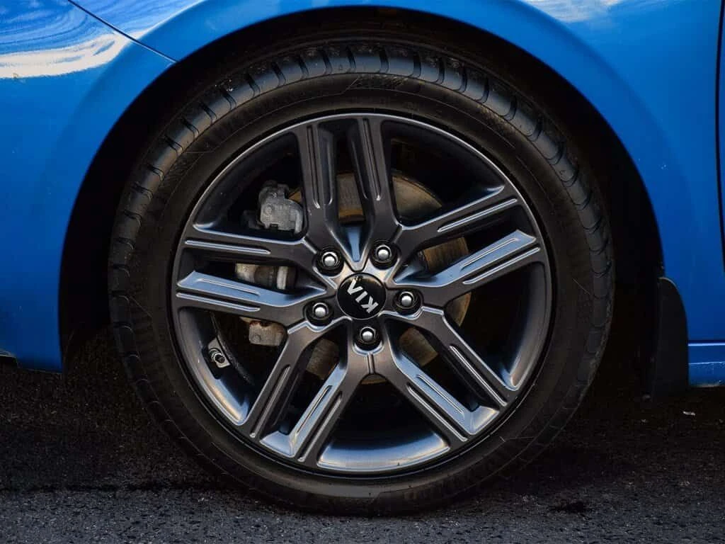 Kia Forte 2.0L | Sunroof | Heated Seats | Wireless - изображение 5