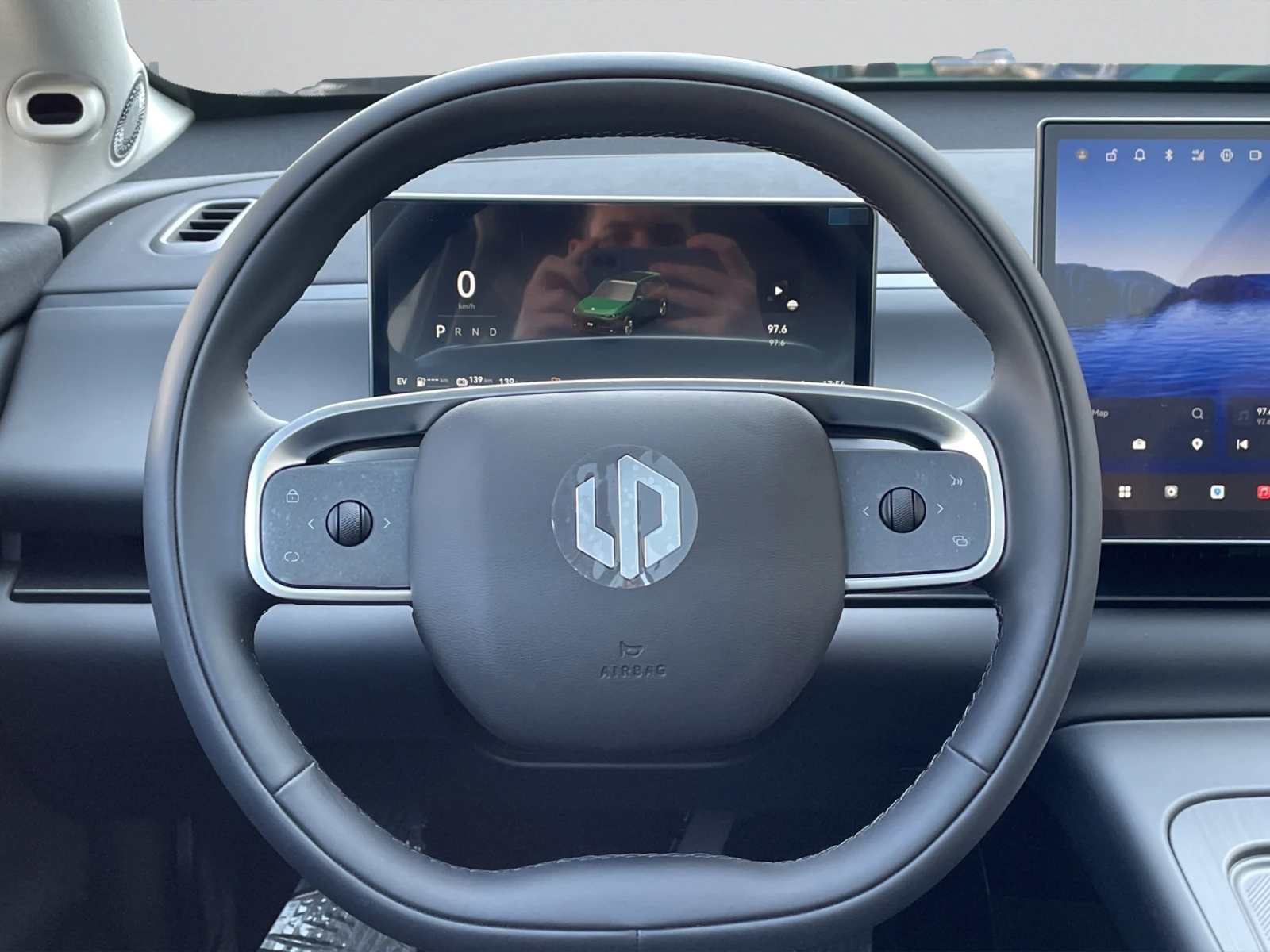 Leapmotor C10 C10 LIFE REEV 158kW 28, 4kWh, снимка 10 - Автомобили и джипове - 53810139