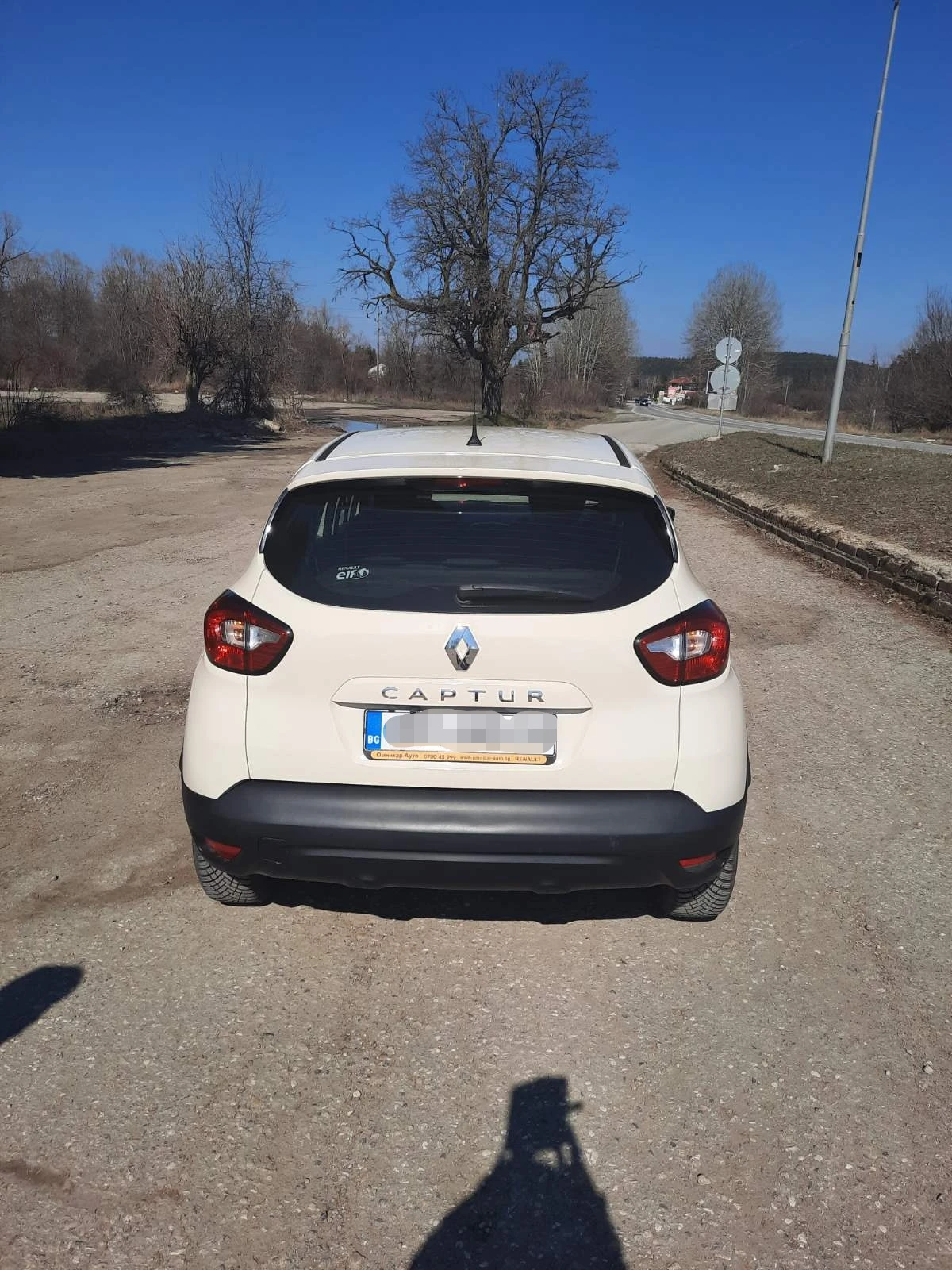 Renault Captur, снимка 6 - Автомобили и джипове - 53877831