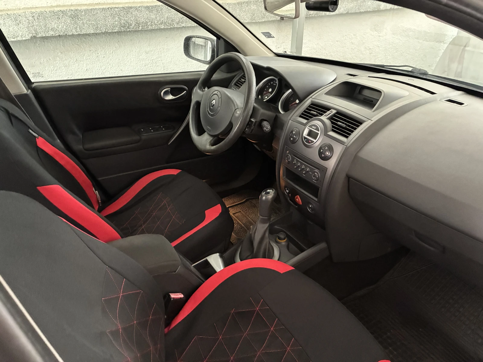 Renault Megane  2 16v, снимка 3 - Автомобили и джипове - 54043649