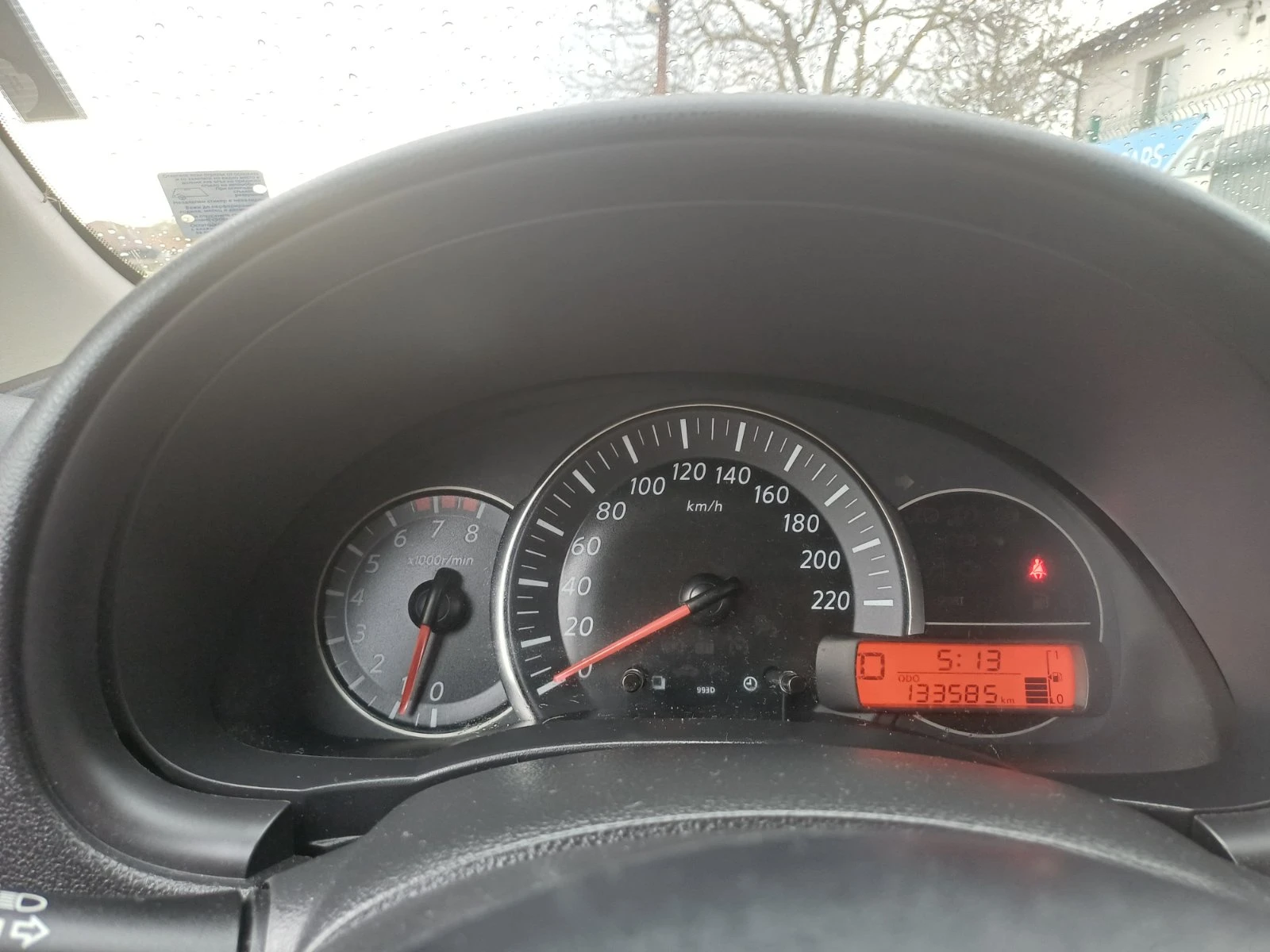 Nissan Micra 1, 2i автоматик, снимка 15 - Автомобили и джипове - 54160547