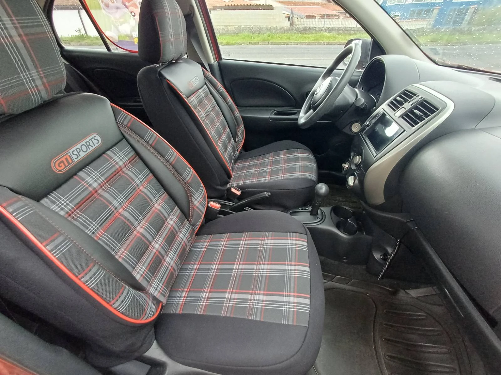 Nissan Micra 1, 2i автоматик, снимка 3 - Автомобили и джипове - 54160547