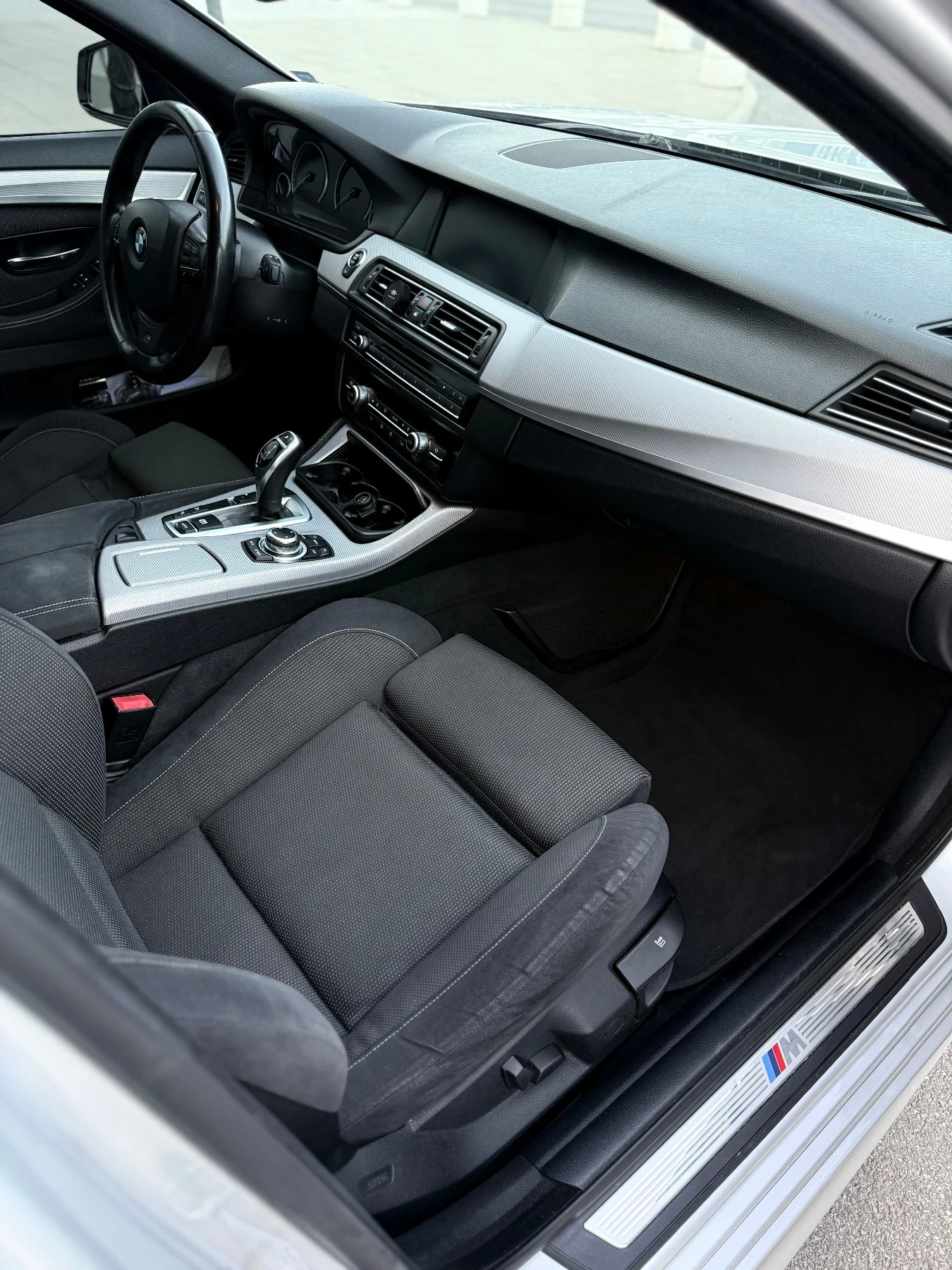 BMW 525 4x4 X-drive , снимка 15 - Автомобили и джипове - 54256661