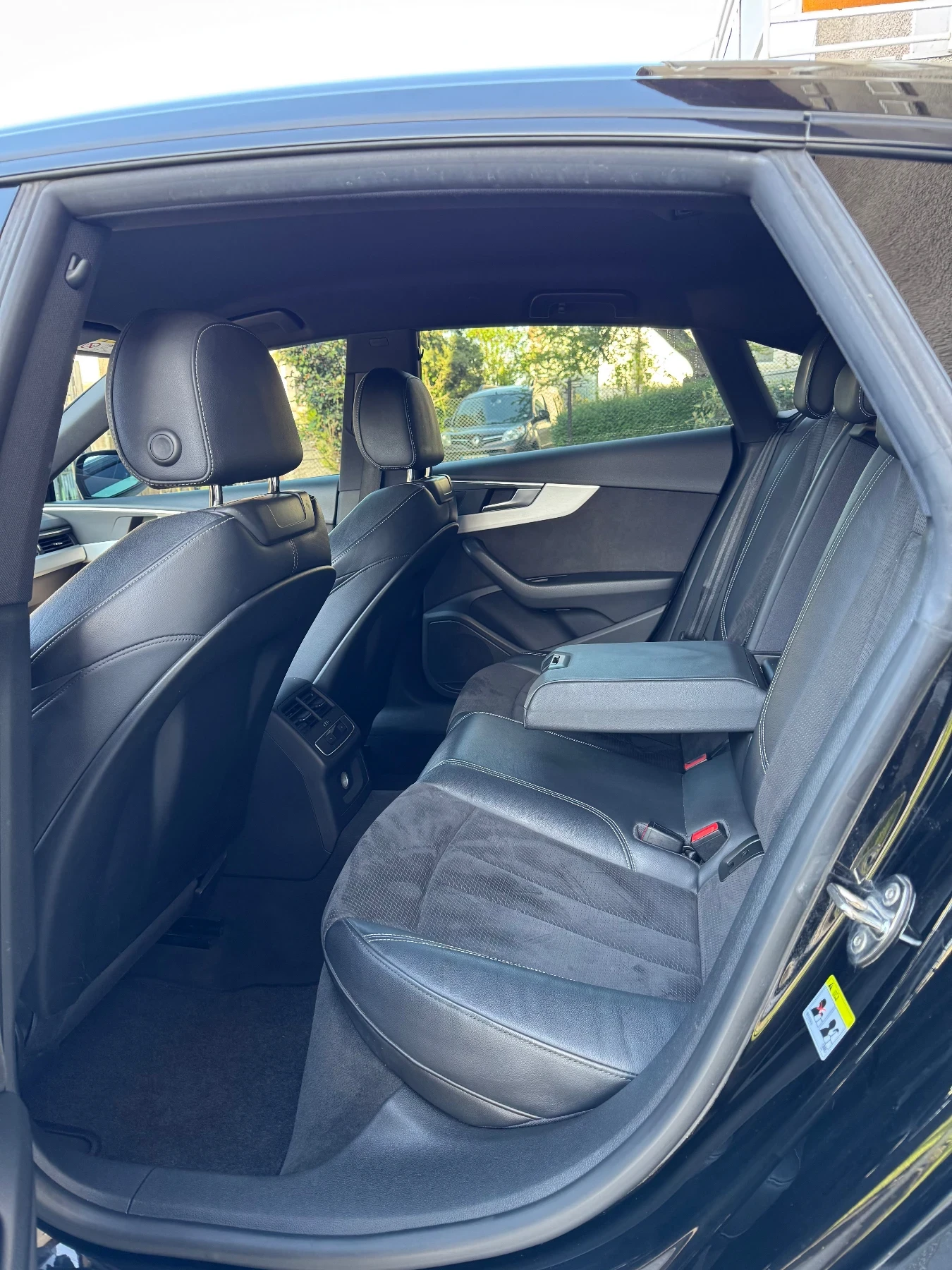 Audi A5 3.0TDI Black Edition , снимка 14 - Автомобили и джипове - 54365901