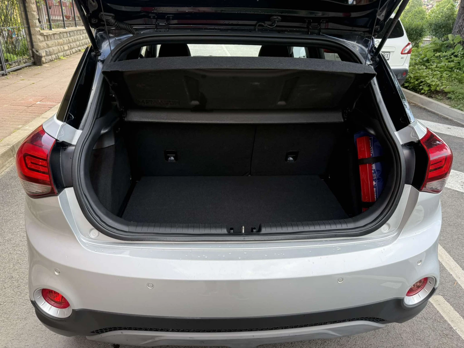 Hyundai I20 Active 1.0 TurboGDi, снимка 7 - Автомобили и джипове - 54589889
