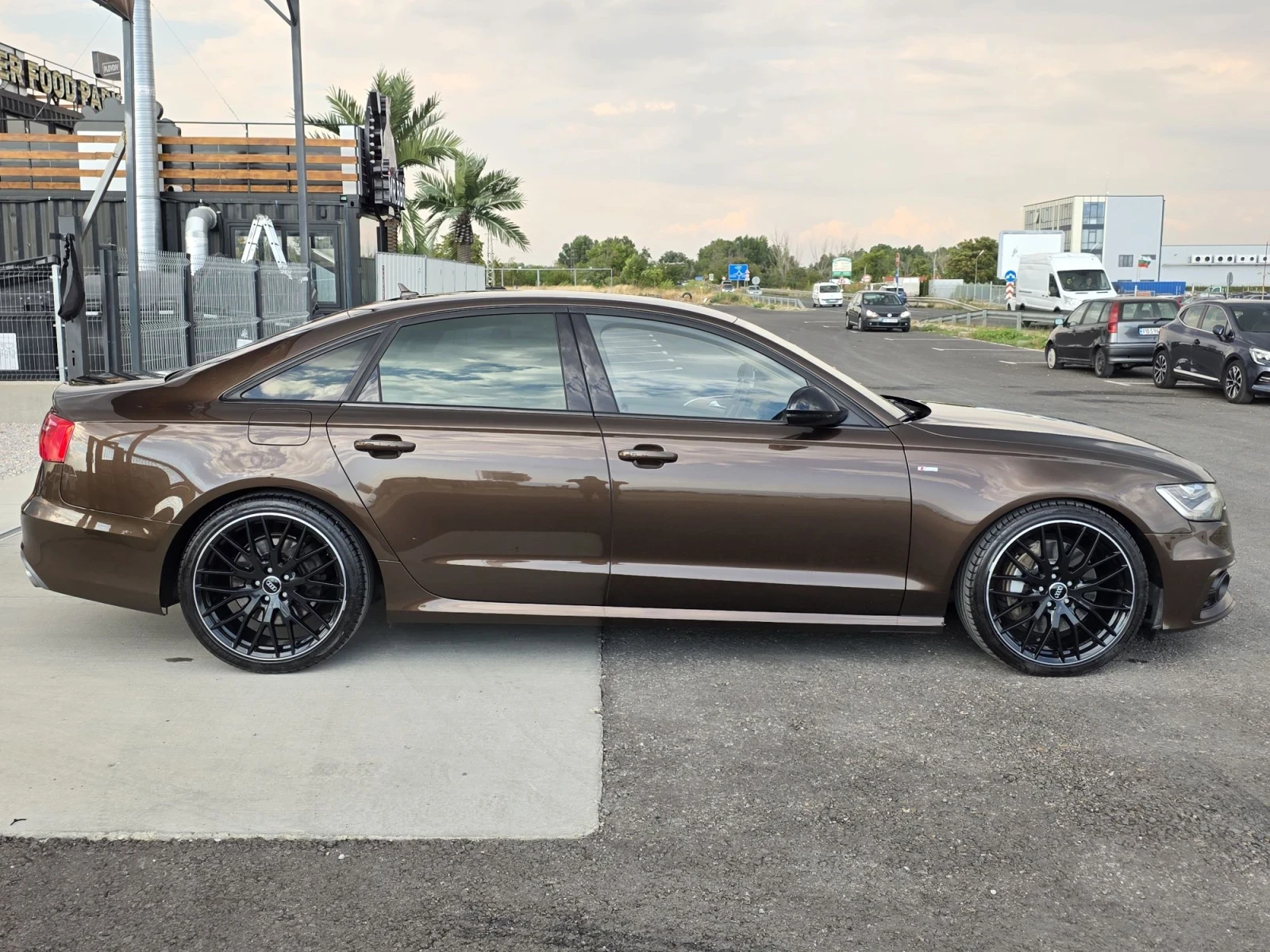 Audi A6 3.0 BITDI 8ZF EXCLUSIVE Full/Вакум/B&O/ACC/20", снимка 4 - Автомобили и джипове - 55422791