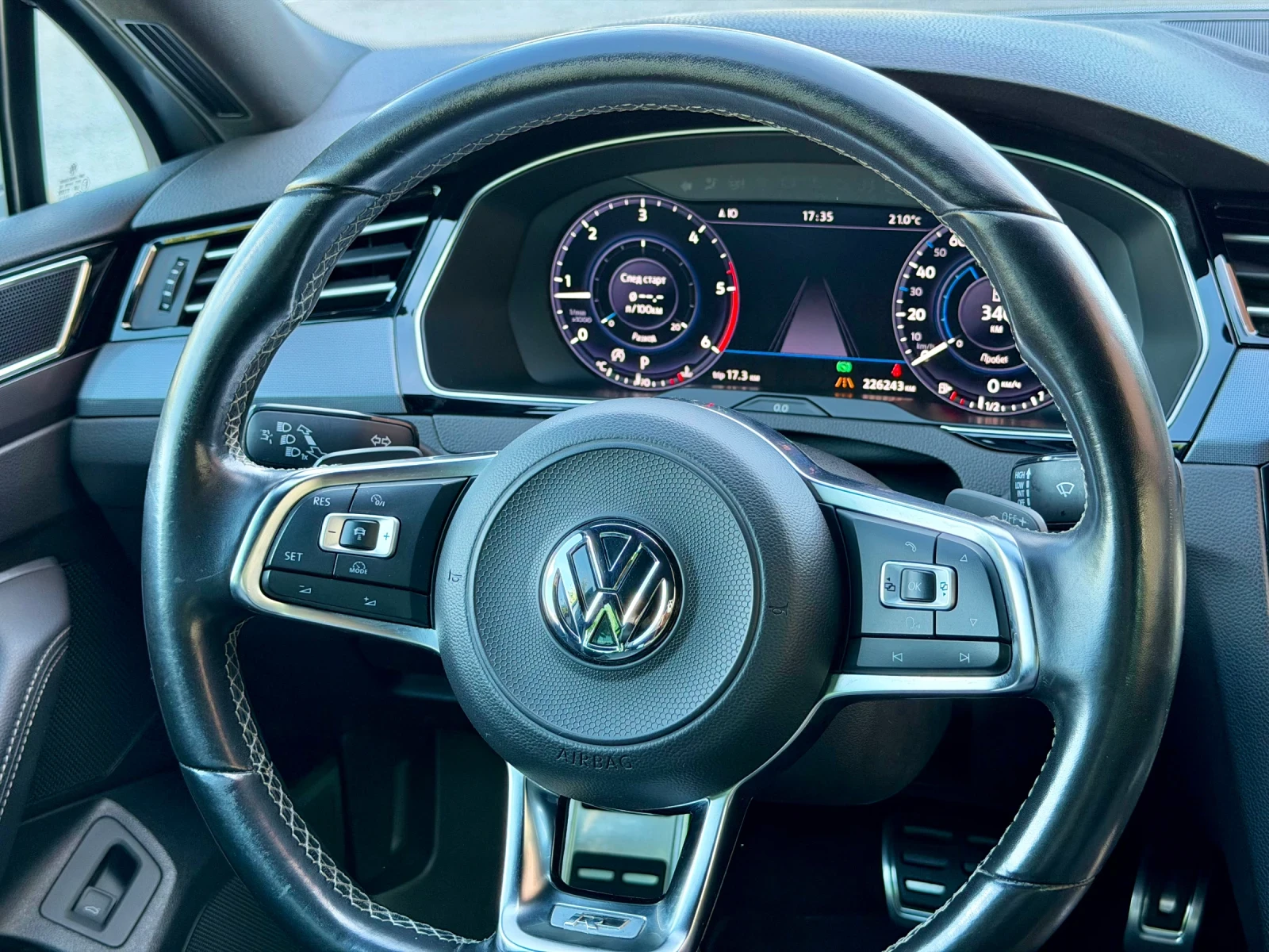 VW Passat 2.0 TDI* 150 �.�.* 2xR line* Digital | Mobile.bg � ����������� 12