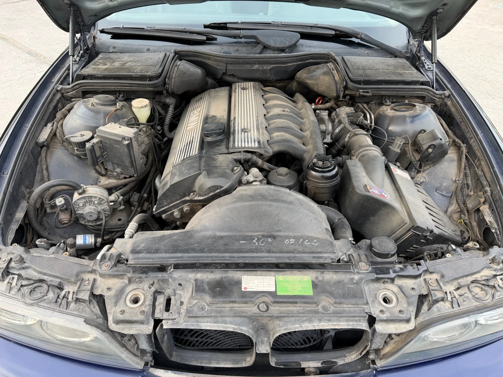 BMW 523, снимка 9 - Автомобили и джипове - 54886728