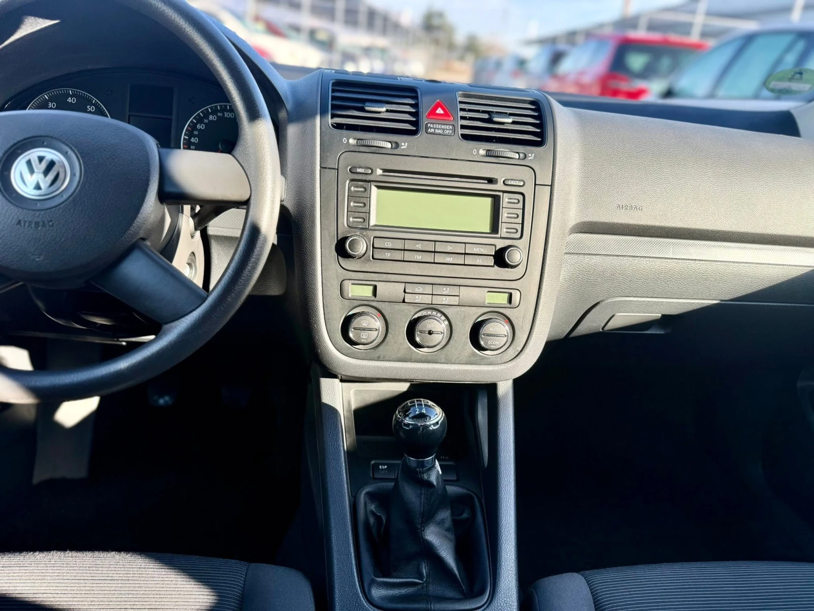 VW Golf 1.4 !!! 85хил.км !!! ОБСЛУЖЕН, снимка 11 - Автомобили и джипове - 55348223