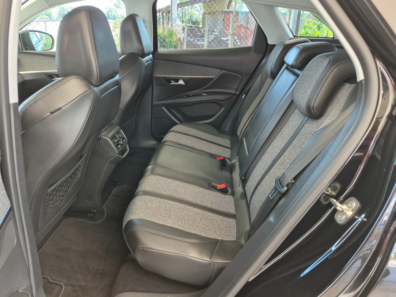 Peugeot 3008 1.5 HDI     ALLURE     EVRO 6B | Mobile.bg � ����������� 13