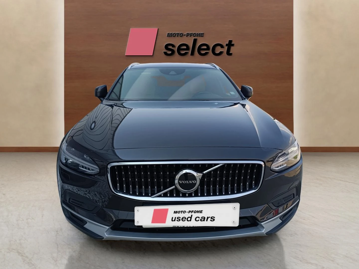 Volvo V90 Cross Country 2.0 D5, снимка 2 - Автомобили и джипове - 55711591