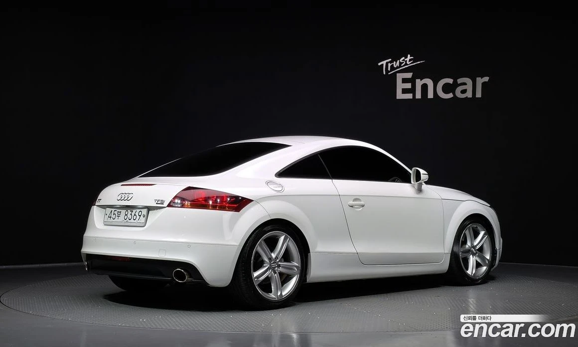 Audi Tt Coupe 2.0 TFSI Quattro 8J, снимка 2 - Автомобили и джипове - 55945670