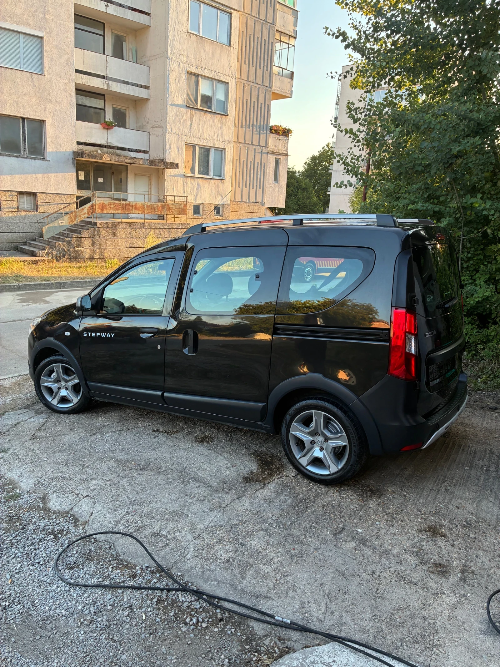 Dacia Dokker 1.3i/turbo/stepwey/93000k.m!!!!, снимка 4 - Автомобили и джипове - 56077634