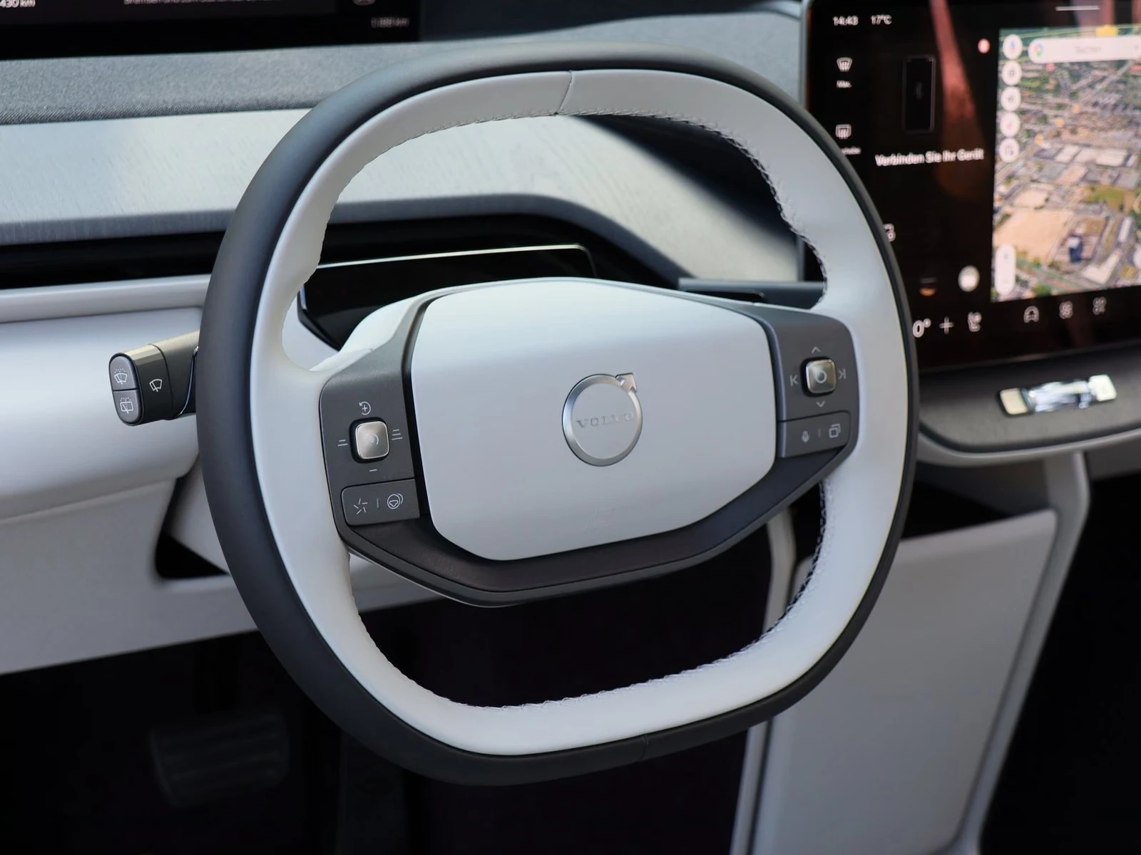Volvo EX60 PANO 360 CAMERA BOWERS & WILKINS | Mobile.bg � ����������� 4