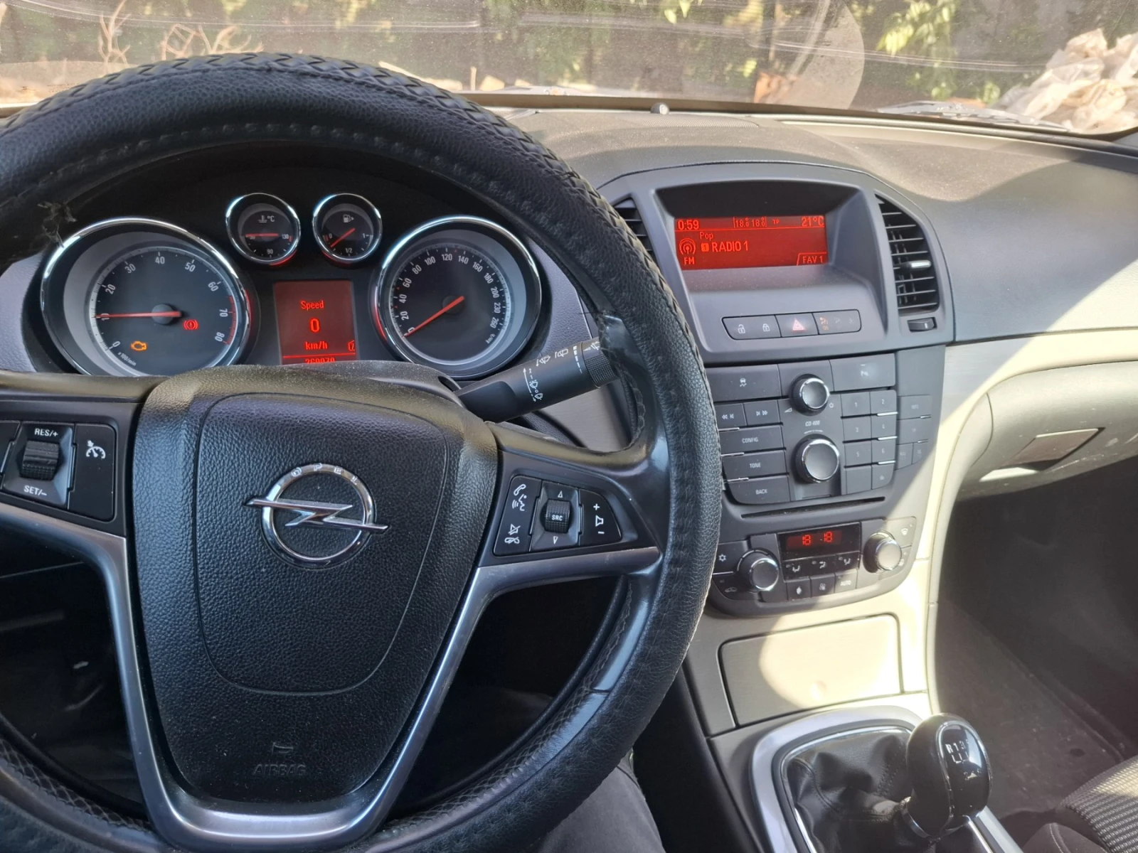 Opel Insignia  TOURER SW, снимка 8 - Автомобили и джипове - 56720182