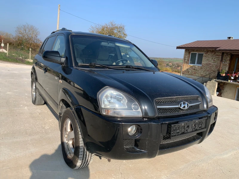 Hyundai Tucson 2.0CRDI 4x4, снимка 2 - Автомобили и джипове - 47816954