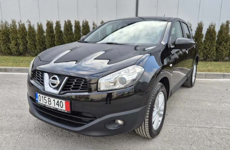 Nissan Qashqai 2.0, снимка 1 - Автомобили и джипове - 48998167